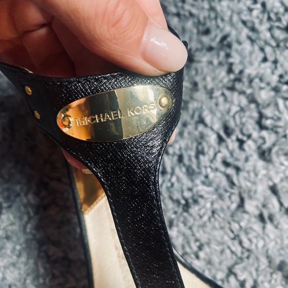 Michael Kors sandals - Picture 5 of 9